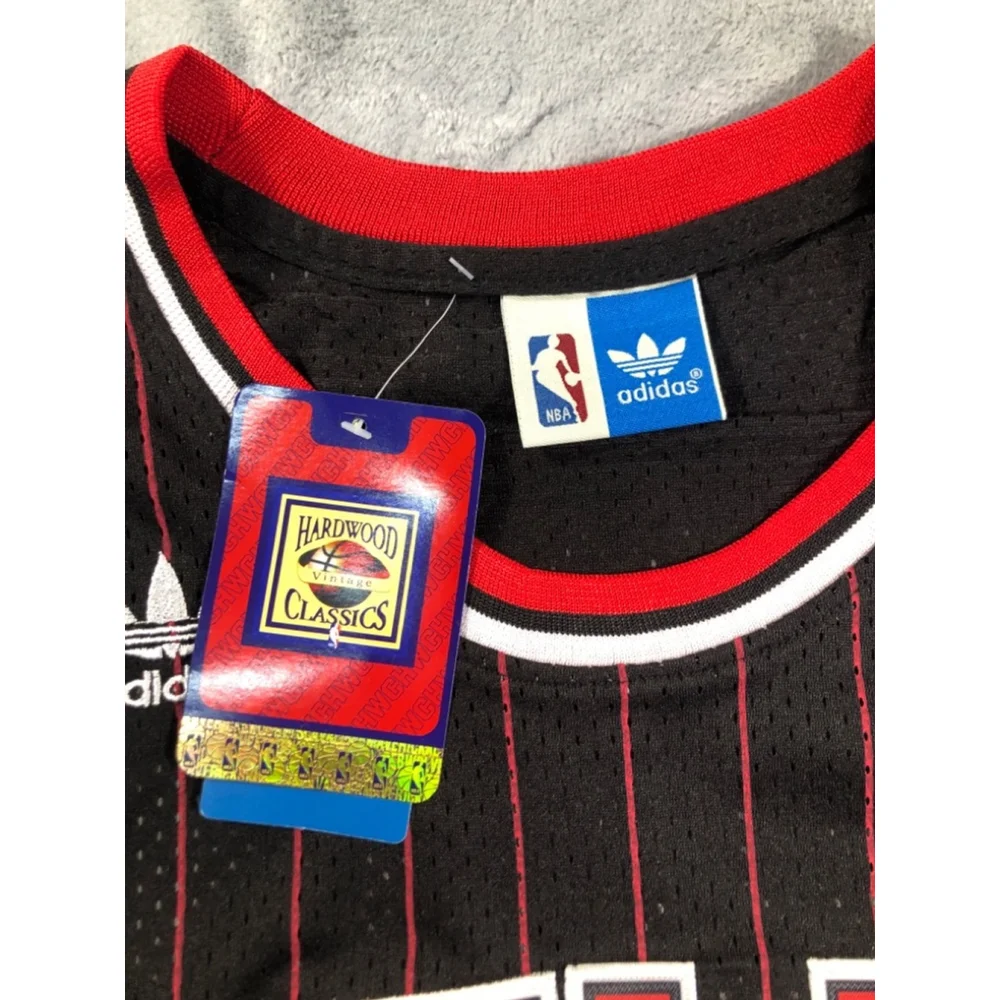 Adidas Hardwood Classics NBA Chicago Bulls #91 Dennis Rodman size small